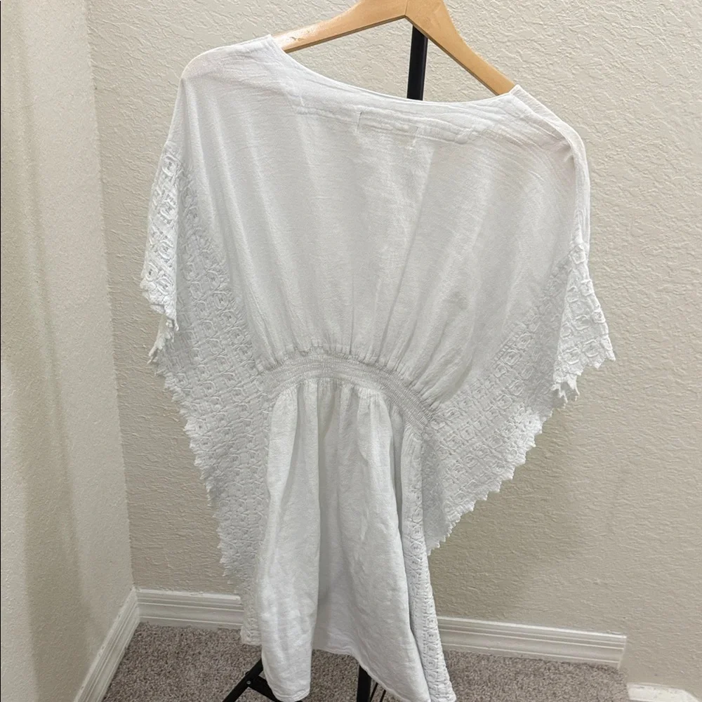 Elegant White Women's Swim Cover-Up - Picture 3 of 6